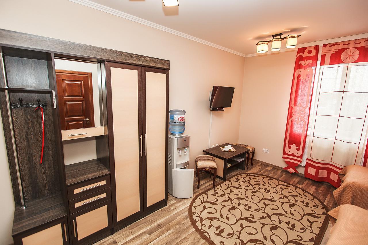Slavyanskaya Hata Hotel Baranavichy Bagian luar foto
