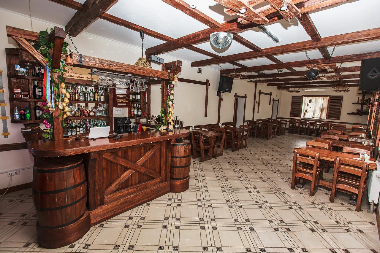 Slavyanskaya Hata Hotel Baranavichy Bagian luar foto